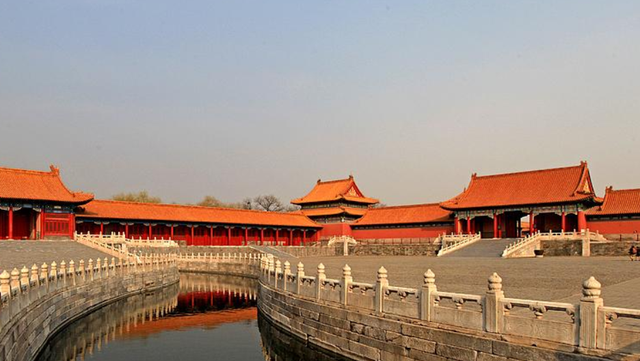 西双版纳 北京又一商场“落马”， 繁华时不输万达，如今却落寞无比