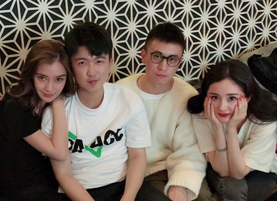 张大大|张大大晒31岁庆生照，杨超越宋祖儿现身祝贺，baby微笑唇太诡异