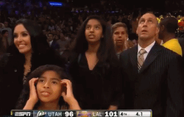 科比·布萊恩特|科比去世1年半，妻子一張親吻照曝光：“果然，她耐不住寂寞了！”