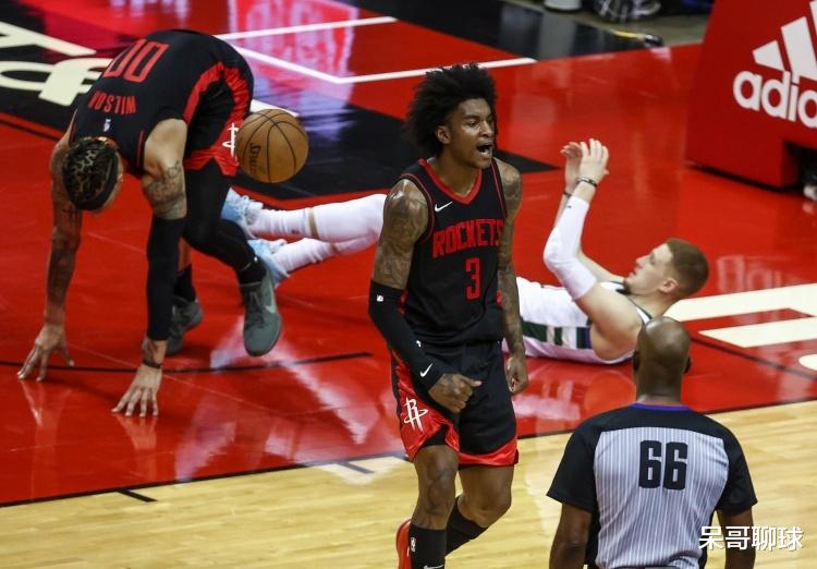 湖人队 拒绝4500万！火箭交易太正确！加盟湖人做跳板？詹姆斯不是冤大头