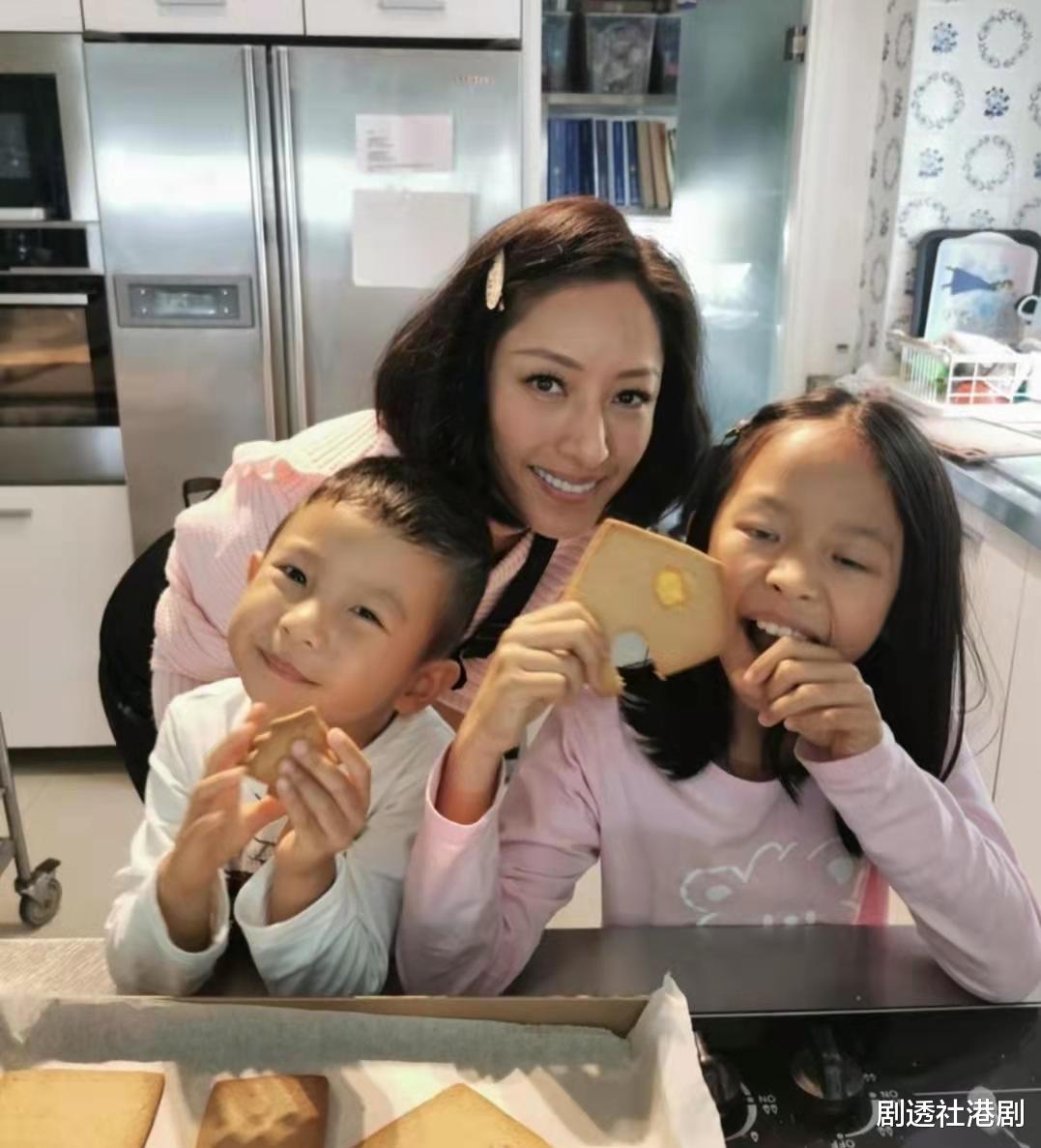 王一博|时隔十年再拍港剧！44岁名模样貌身材不变，曾与吴彦祖是荧屏情侣