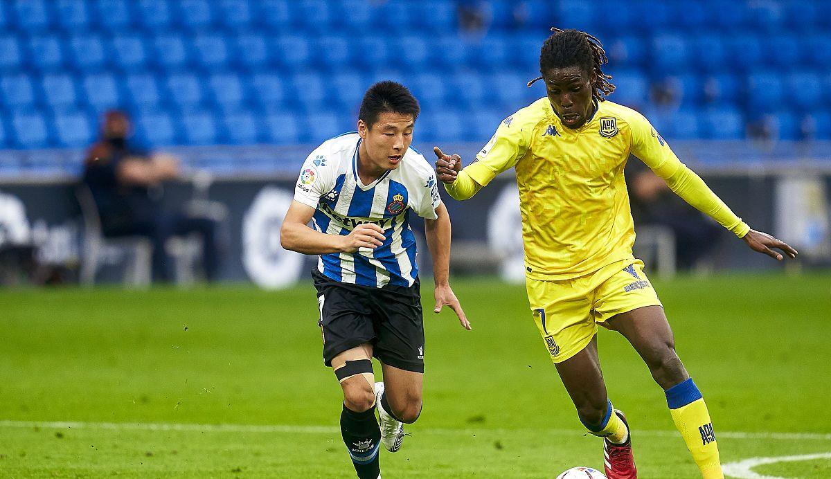 明乐说育儿|一胜难求,11:20武磊迎良机,西班牙人称西甲是中国足球训练场