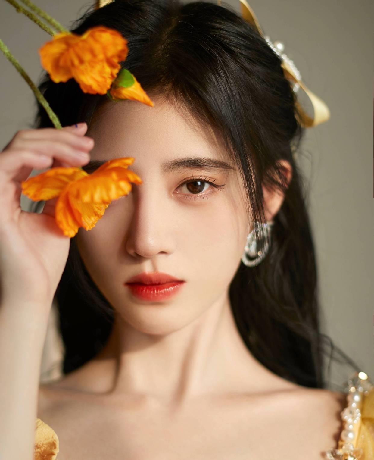 鞠婧祎|张哲瀚直言，很多男星不愿意和鞠婧祎拍吻戏，于朦胧没说谎