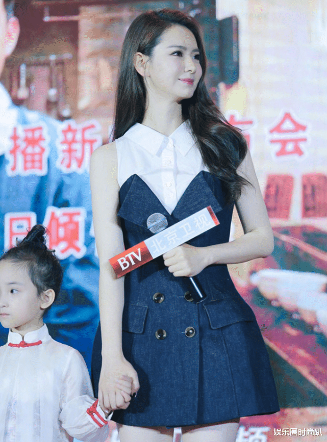 娱乐圈时尚趴|把“丝瓜”当背心穿见过吗？本以为很土，关晓彤反倒穿出仙女感！