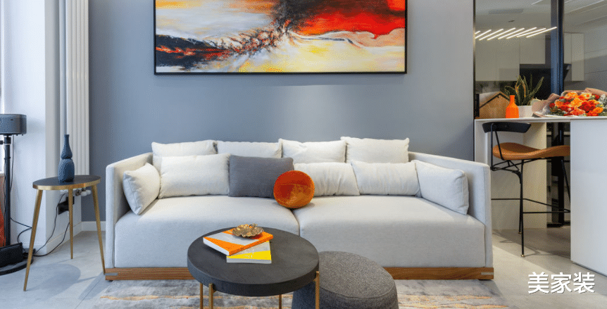 黑白灰也可以很时尚，看海归小夫妻的家，如何展现简约的美感