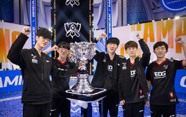 蔡小贩|EDG冠军皮肤确定!李佐伊成Scout专属,皇子将成首个三冠皮肤得主