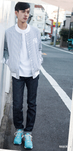 特别关注 去到广东才知道，穿牛仔裤搭运动鞋好“土气”！瞧老外，真的太潮了