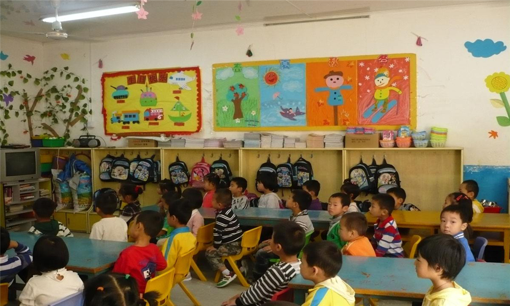 糖果的妈妈|穿同样校服,资深幼师为何一眼看出“穷孩子”?这些特征掩盖不了