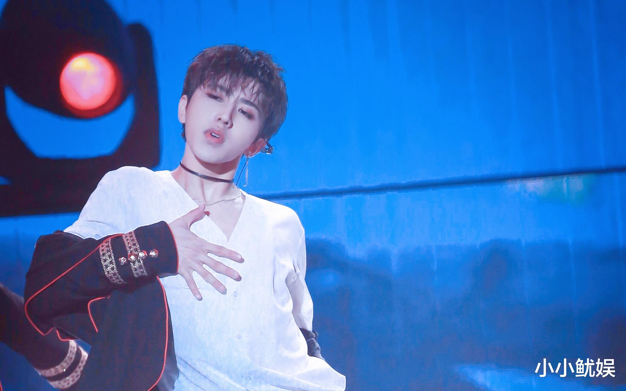 华语乐坛|华语乐坛要“变天”：周杰伦跌下坛，新的“乐坛一哥”已出现？