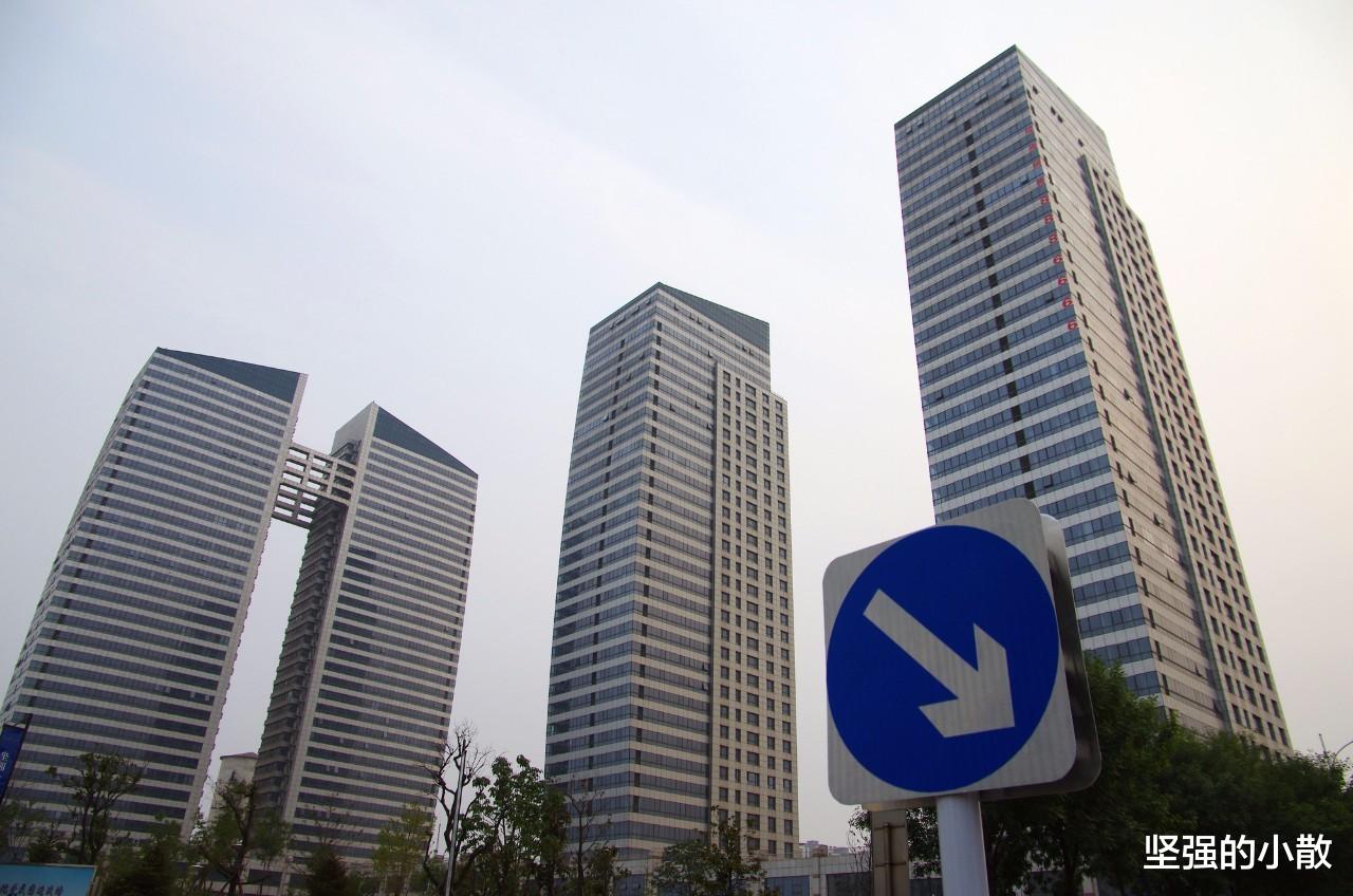 购房置业|高层住房有4个“弊端”，大批人“搬离”，业主：不安全、不保值