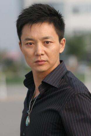 刘奕君|反派刘奕君：32岁净身出户，二婚迎娶娇妻，50岁迎来事业巅峰