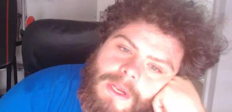 健身养生谈|英国22岁‘处男’肥宅街头疯狂枪杀5人,只因交不到女友?!