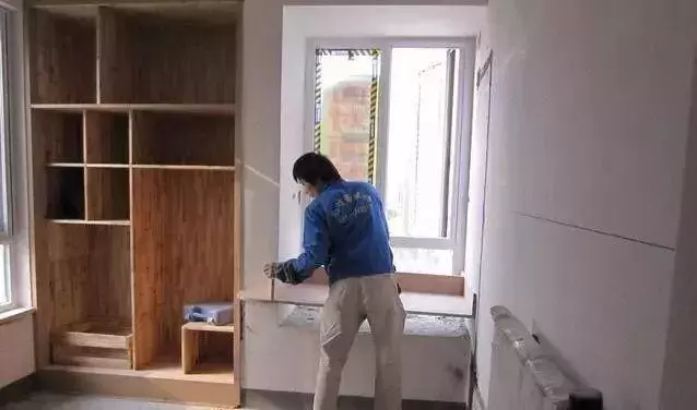|卧室兼书房，手把手教你将飘窗改书桌，一学就会超简