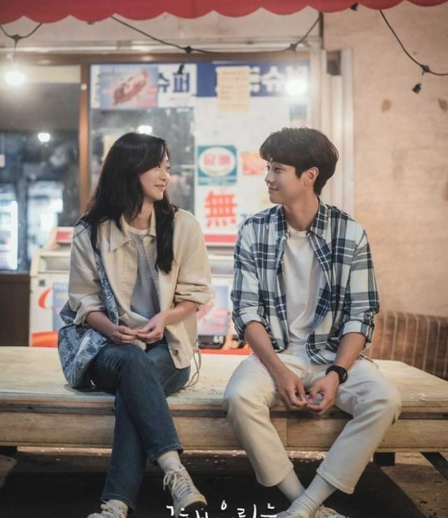 |崔宇植金多美CP感爆发！《我们的夏天》首播看点，本月必追韩剧