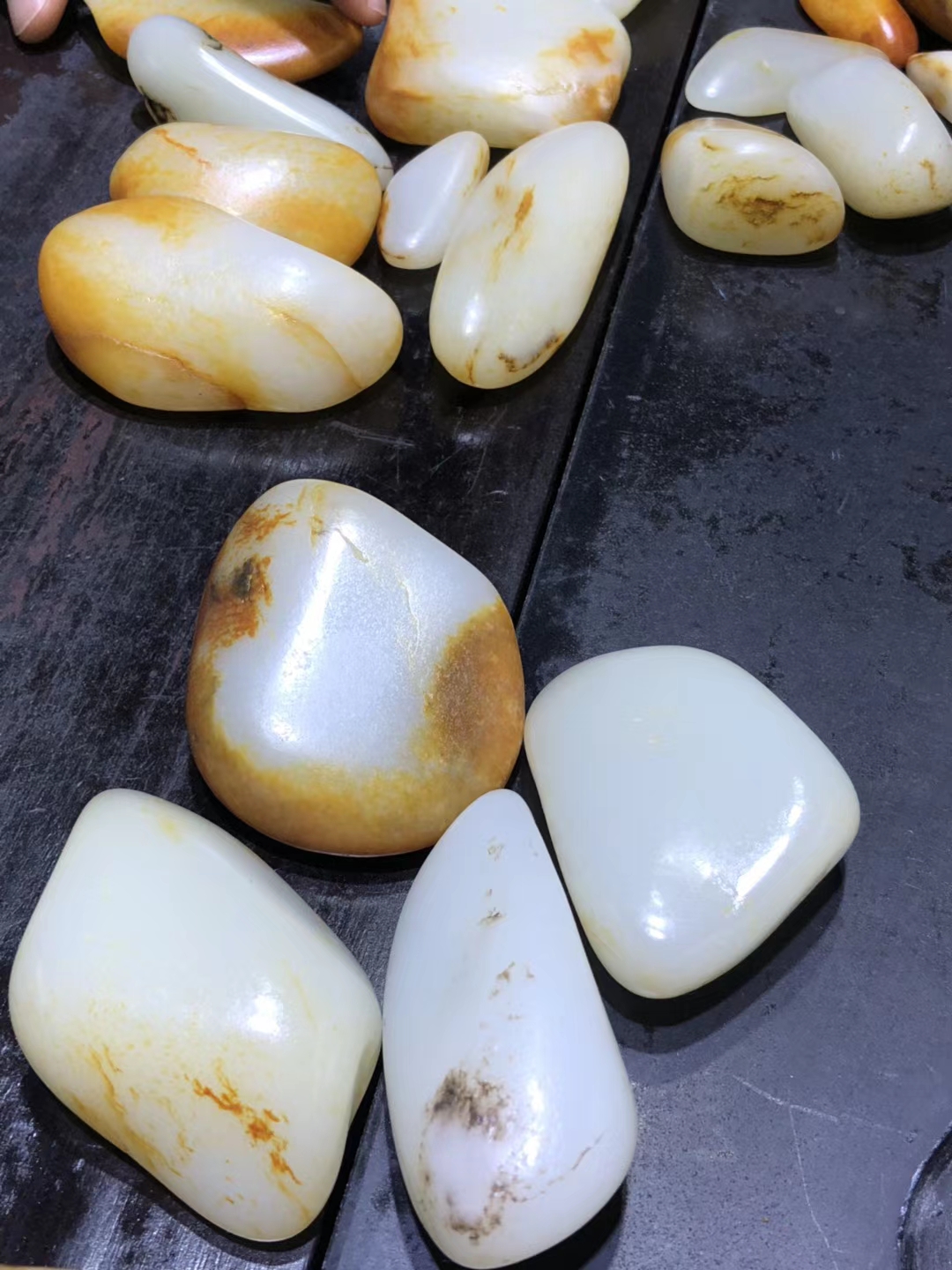 阳澄湖大闸蟹|屡禁不止，过水的阳澄湖大闸蟹身价可翻三倍，那过水“和田玉”呢