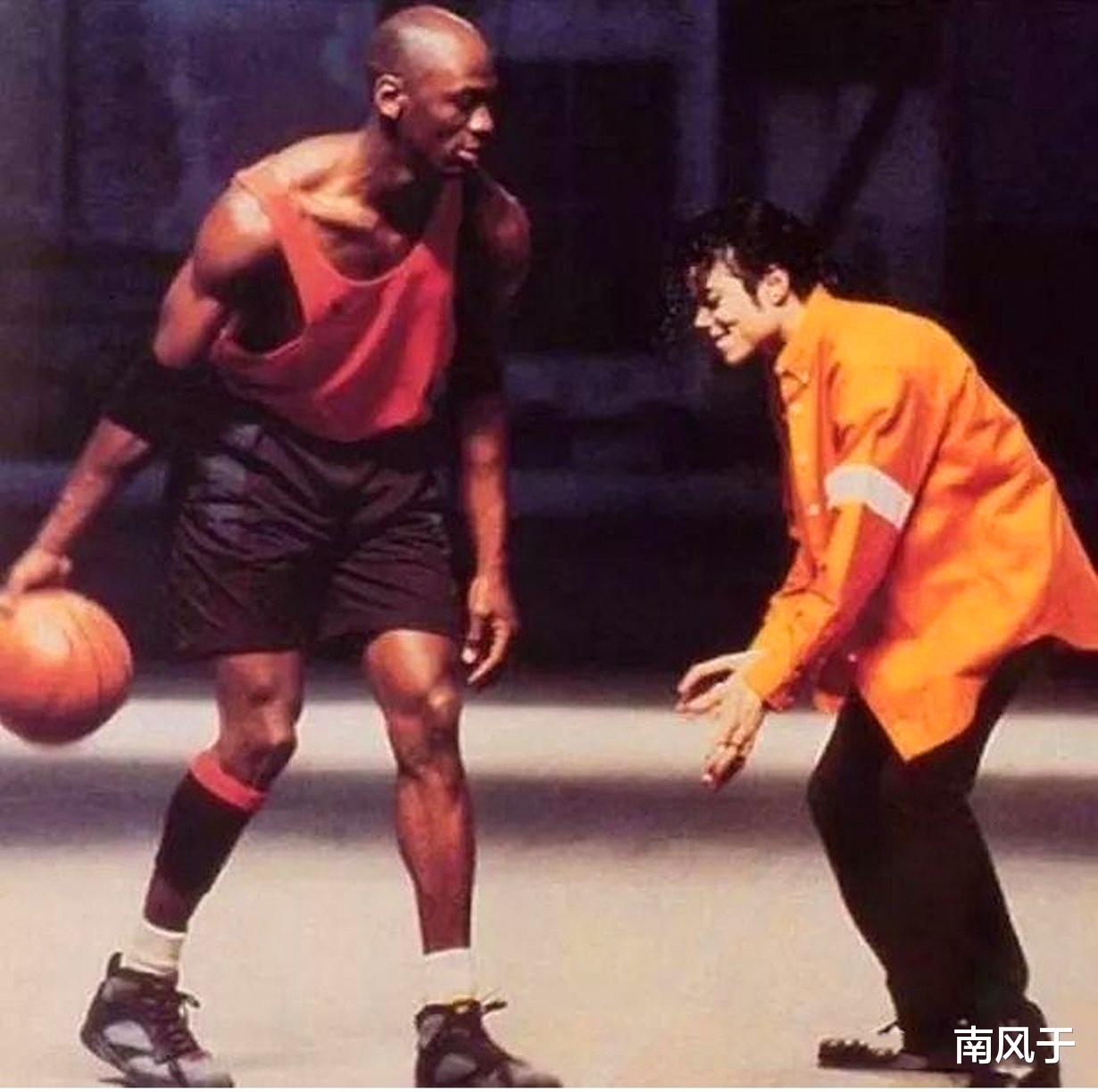 艺伎|39张无PS的老照片，张张匪夷所思，艺伎正给顾客做鬼脸～