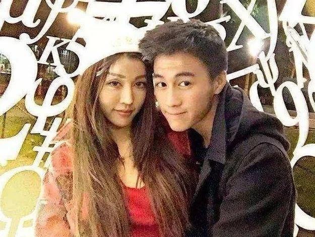 孙雨|王力宏离婚风波让孙雨深陷其中,网友却说赌王四太梁安琪该庆幸了