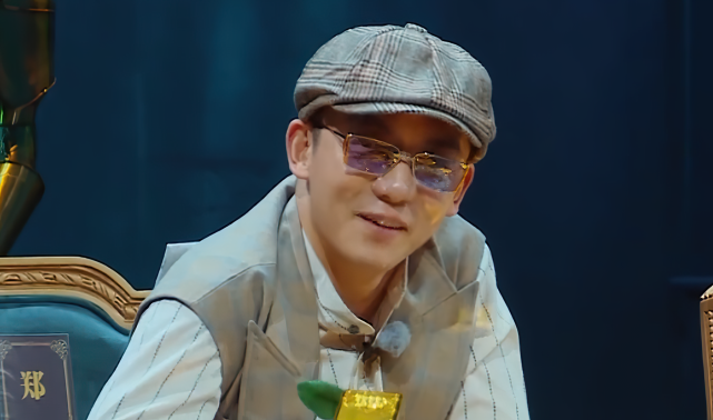 郑恺|《奔跑吧》为何郑恺全程戴眼镜？得知原因后，只有baby一个人心疼