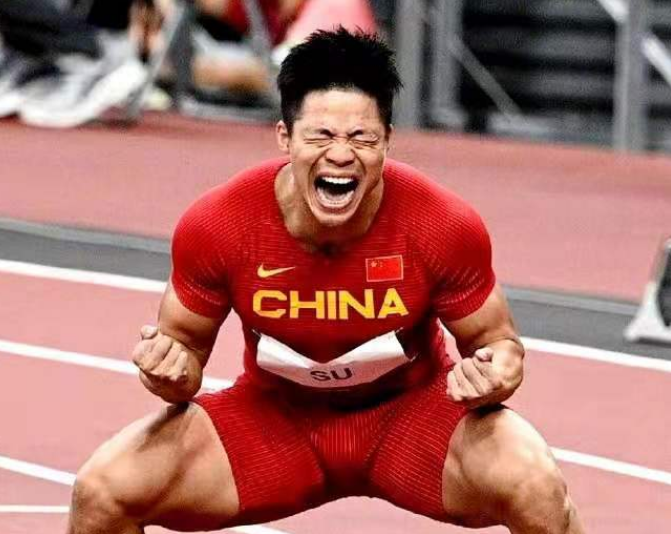 苏炳添|官宣，苏炳添第二份重量级代言！两家巨头异口同声：苏炳添和我们气质契合