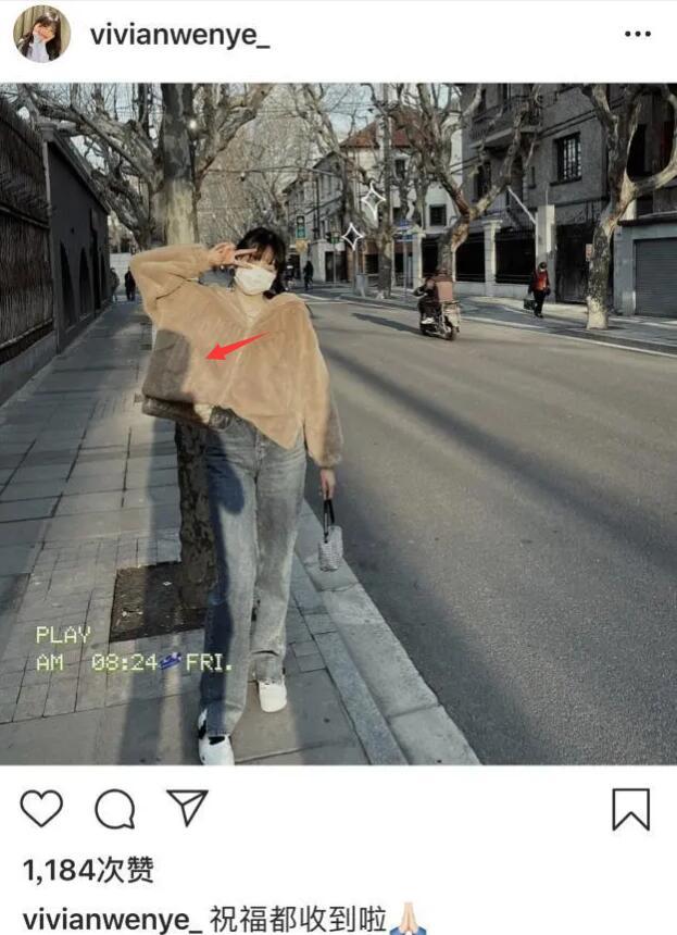 王文也|华谊千金深夜晒男友视角美照，王文也疑与男友度假，海边秀大长腿