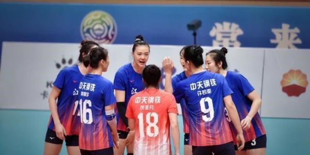 张常宁|女排4强：张常宁难做人，刘晏含死磕前队友，王梦洁为荣誉而战