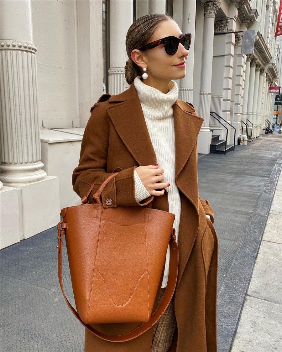 全球时尚风行|关于中秋节的穿搭好温暖！三款彩色毛衣必须拥有，刘雯率先穿上身