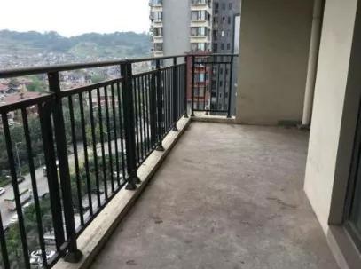 装修设计大全|售房小姐说漏嘴：买房不要选大阳台房子，买过的人才知有多坑！