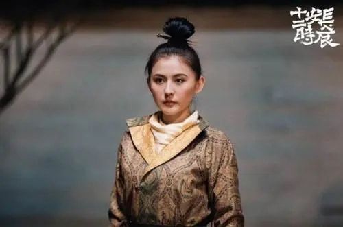 迪丽热巴|5位“新疆美女”，热巴娜扎颜值实在太可了，蒋欣情商简直是绝了