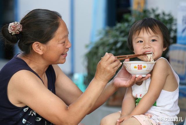 IF枕边育儿|31岁男子用假驾照被罚，父母质问交警：还只是个孩子，处罚重了吧？