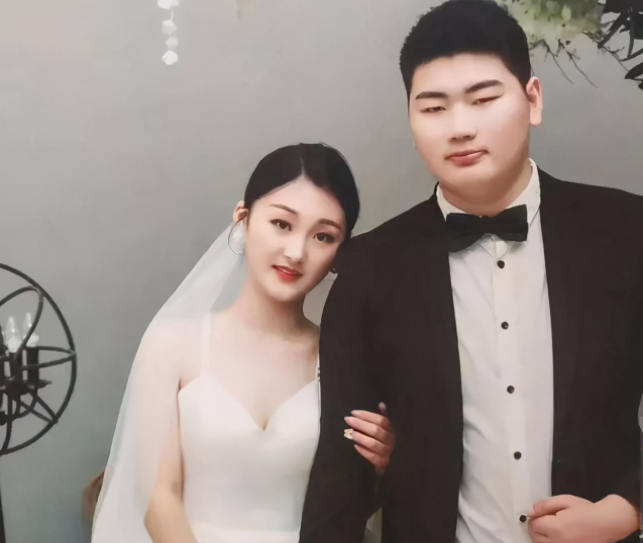 陈亚男|继陈亚男被邀请演电影后，妈妈也代言广告了？不过产品却有点尴尬！