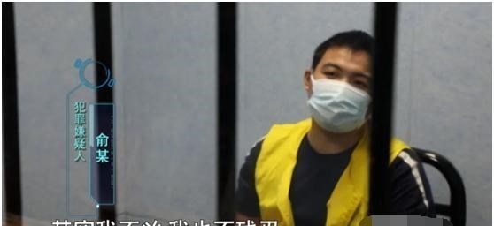 青秀区 肉体刺激与钱我都要!上海一女子带丈夫与小11岁的小男友合住被杀