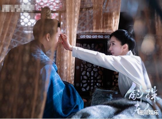 杨蓉|电视剧《护心》官宣杀青，杨蓉白衣造型好仙气，差点没认出来