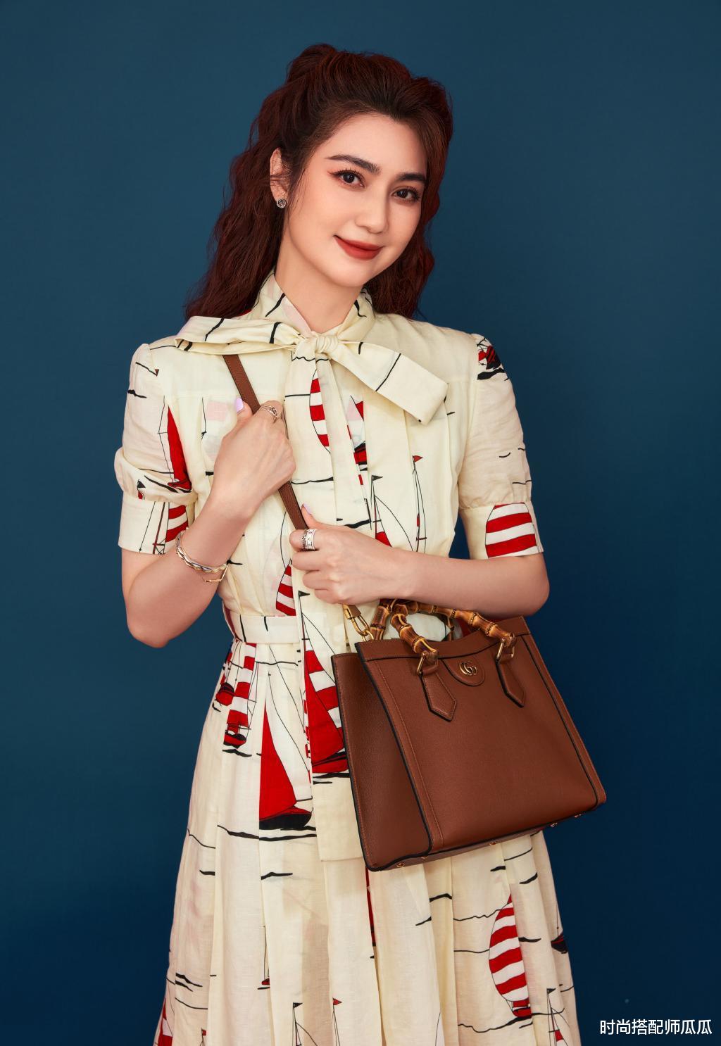 时尚搭配师瓜瓜|50岁女人尽量远离这“5种”发型，不仅大妈感十足，还特别显老