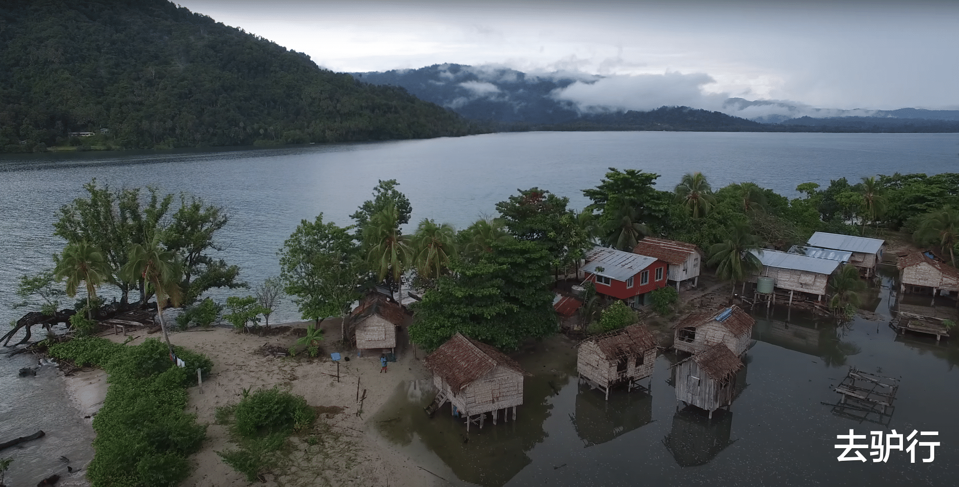 峨眉山 即将消失的袖珍岛：半个世纪被大海吞了一半面积，居民仍不舍离去