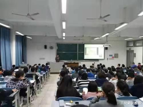 教师|现在很多硕士博士去当中学老师，是因为教师是令人羡慕的职业吗？