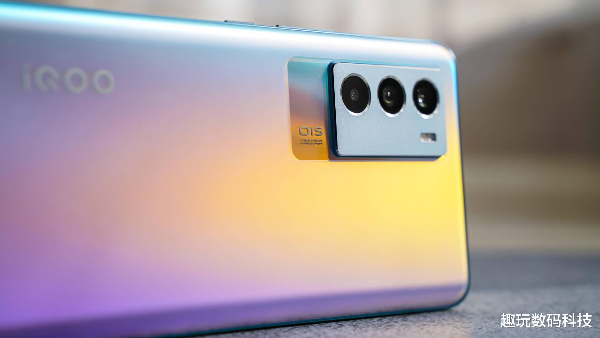 芯片|2.5K 价位段双芯旗舰！用iQOO Neo5S玩游戏真的太爽了