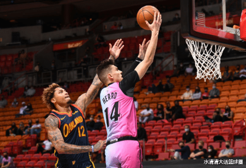 斯蒂芬·庫里|庫里36+11拼盡全力，勇士4分鐘崩盤，兩人是最大敗因