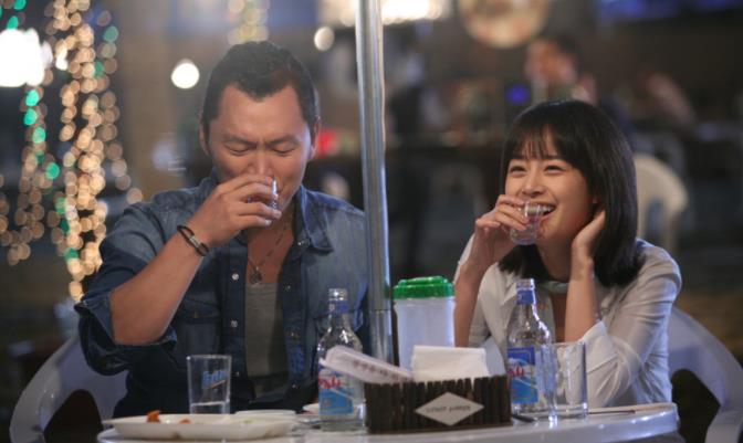 路边摊|摘掉韩国路边摊的滤镜,与韩剧相差巨大,网友:还不如我家县城