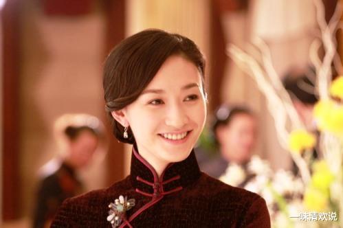 成毅|李小冉签约欢瑞上热搜,却引起多家粉丝骂战,杨紫成毅粉最激烈