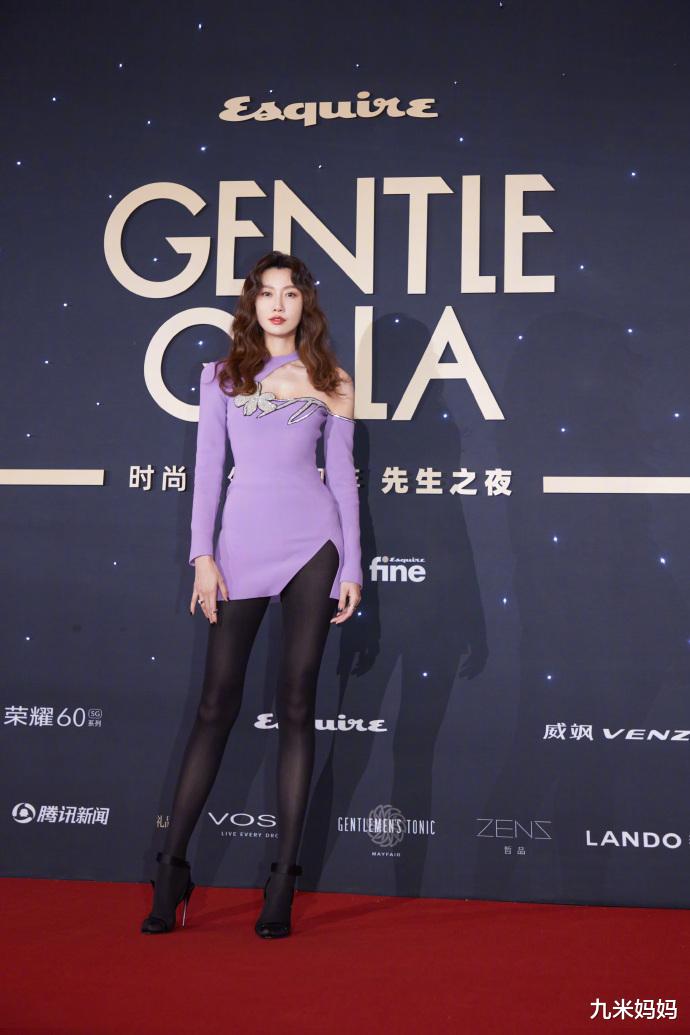 明星|2022年第一场红毯，在北京零下十几度的寒风中，女明星们争奇斗艳