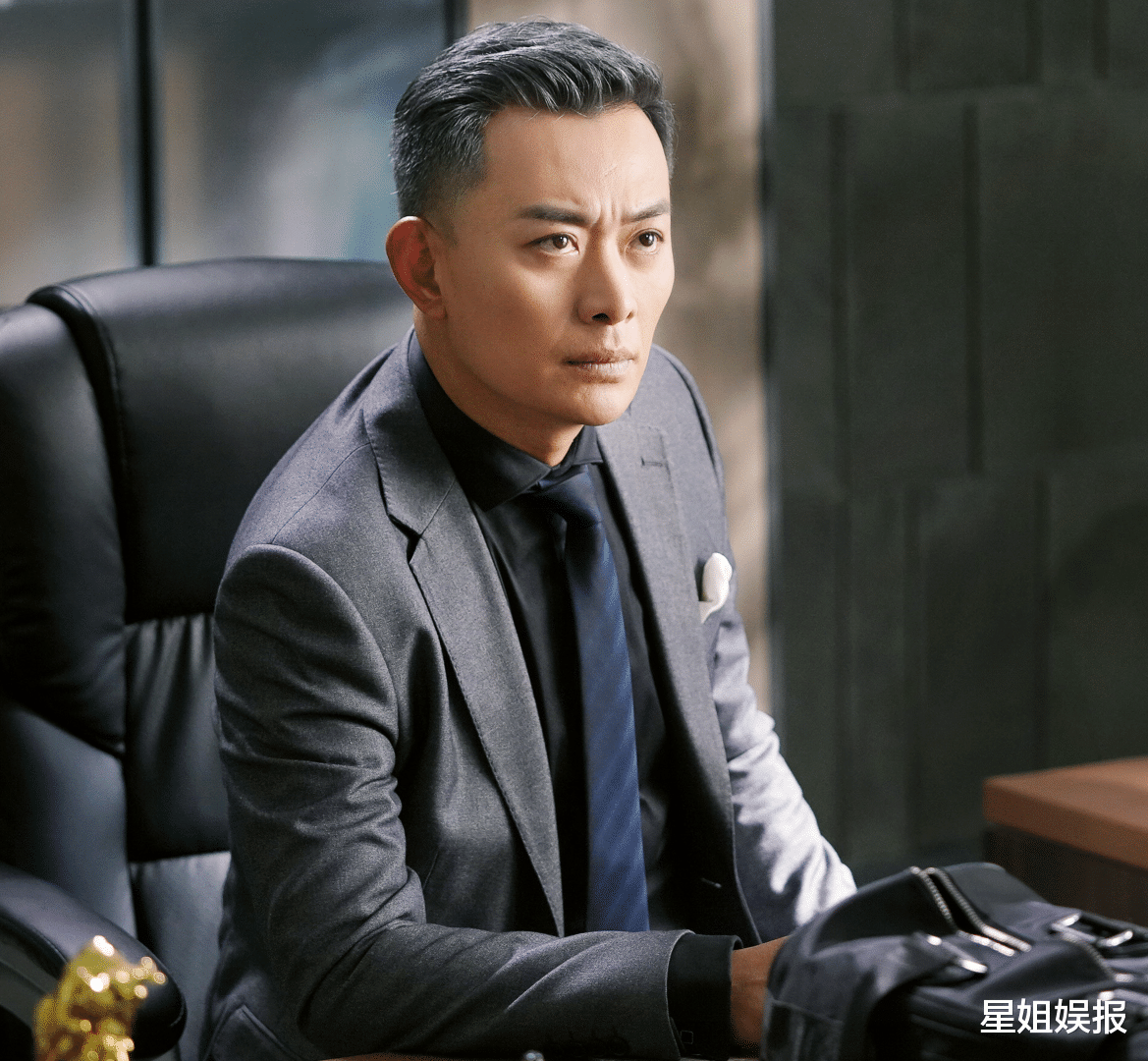 黄海冰|48岁的黄海冰也开始演爸爸了！曾拒绝过琼瑶4次，还参演了《皓衣行》