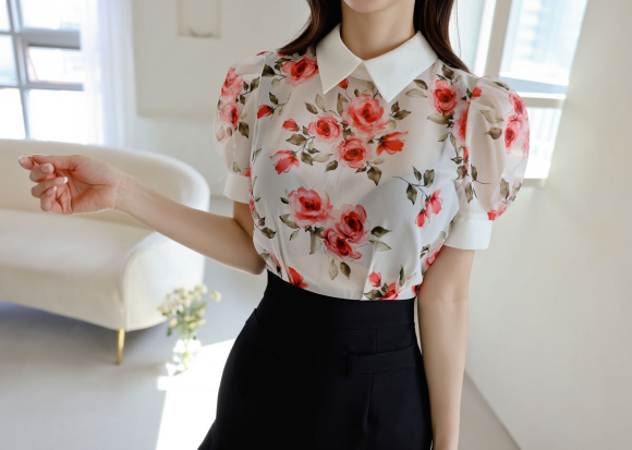 壹品穿搭|女神孙允珠的时尚搭配：仲春雨帘墨红彩鸢透明衬衣裙