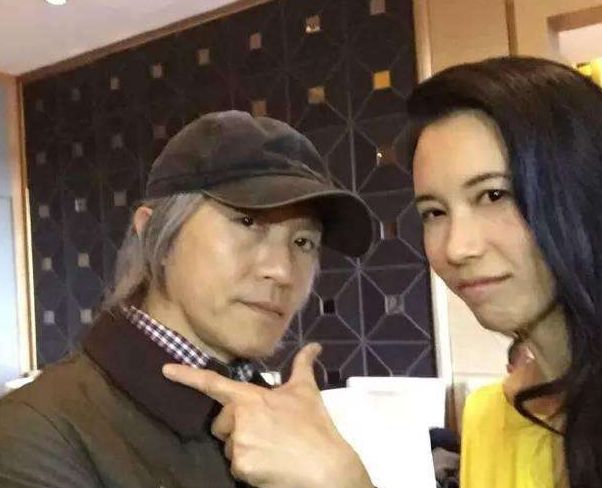 杨紫|向太：欠我200万，顺走8支红酒，向太口中的周星驰真的这么不堪？