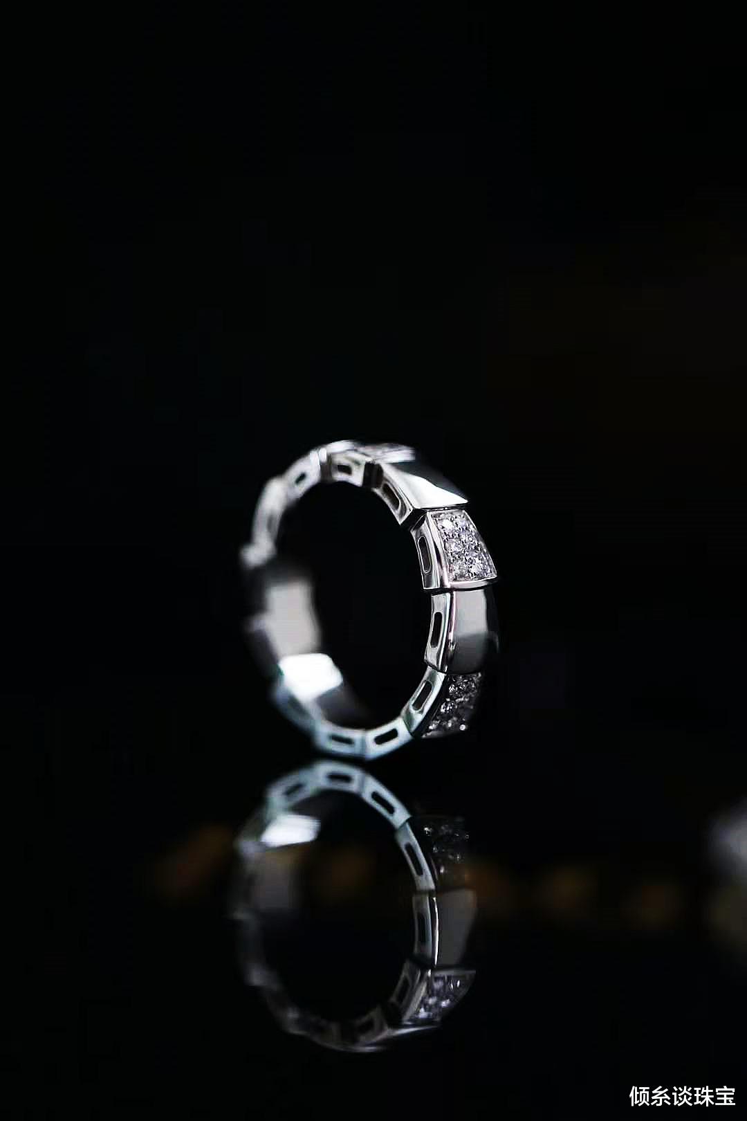 倾糸谈珠宝|夏季珠宝搭配另一种风尚，不只有甜美可爱，带你领略酷炫风潮