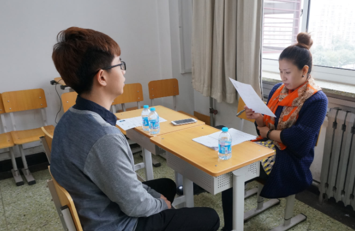 政审|公务员笔试第一名被刷掉,考生心生质疑,得知真相后欲哭无泪