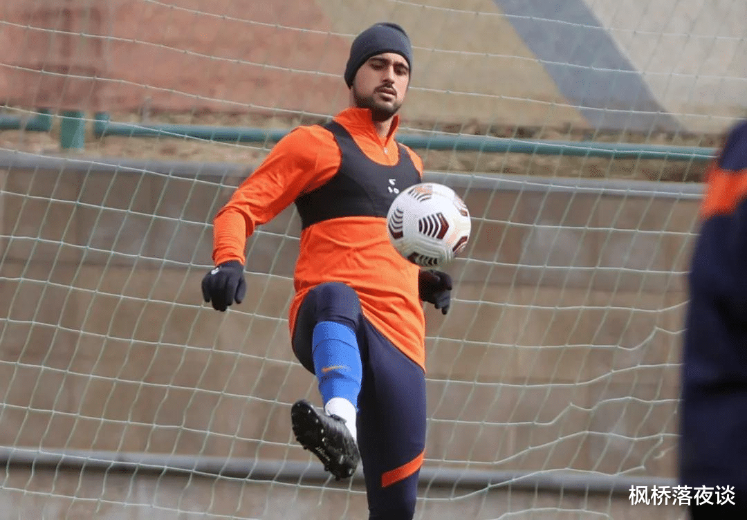 巴坎布|低价版巴坎布来了？身价不足巴坎布零头，热身赛一进球就进俩！