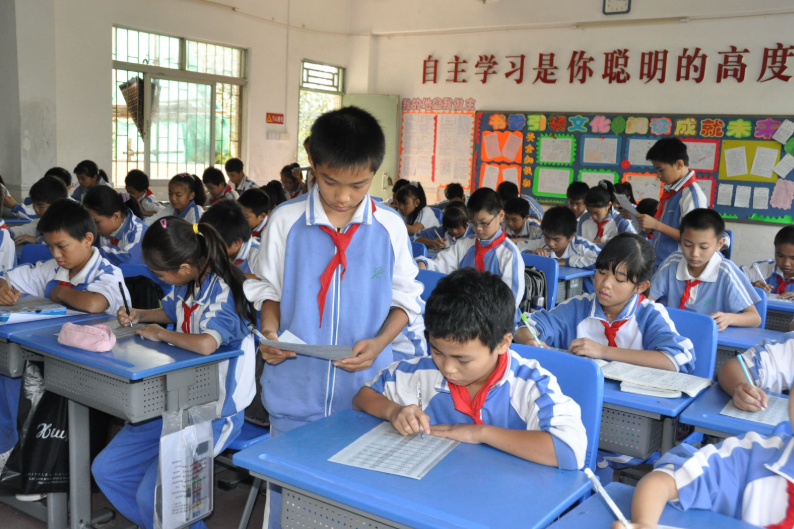 幼儿园|家长在试卷上的“签字”火了，教师连连称赞，孩子优秀是有原因的