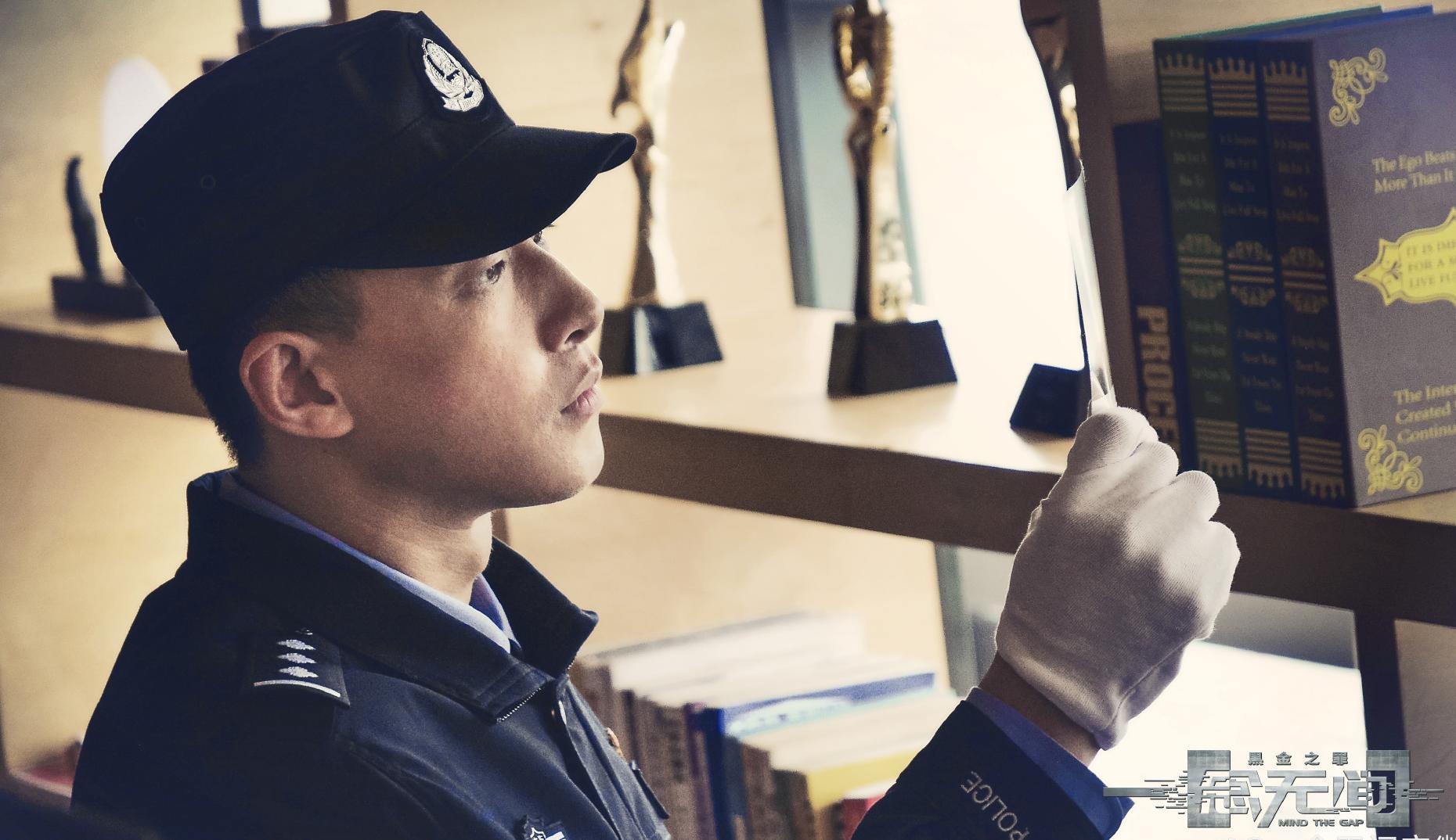 肯达尔·詹娜|又一部反腐剧强势来袭，佟大为、尹正兄弟情深，上演《一念无间》