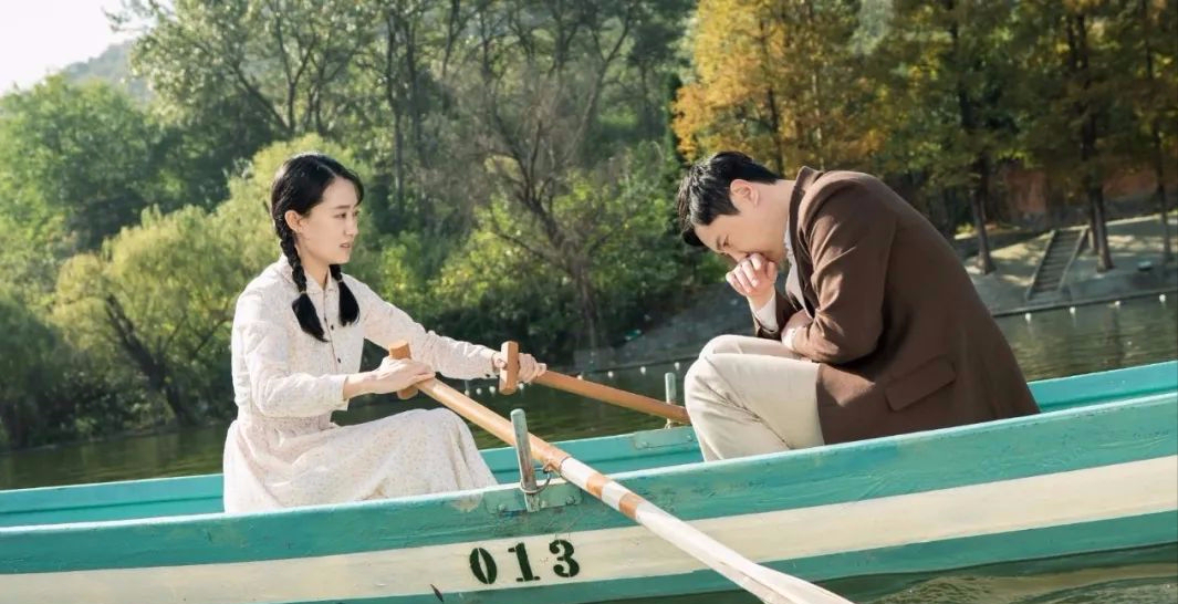 中国电影|让中国电影工业倒退50年，被捧上神坛的《李焕英》，正在被痛骂