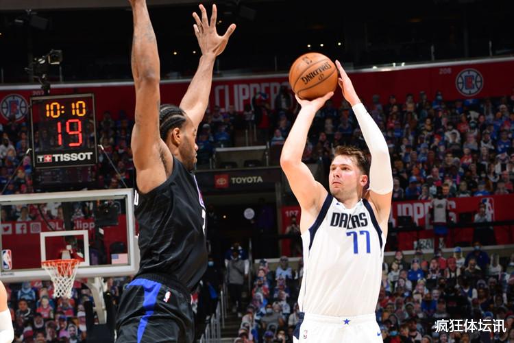 勒布朗·詹姆斯|0-2落后还说大话！醒醒吧泰伦卢，莱昂纳德终归不是詹姆斯